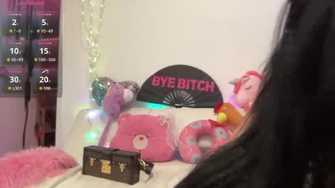 Latina Light online show from 11/14/25, 02:43