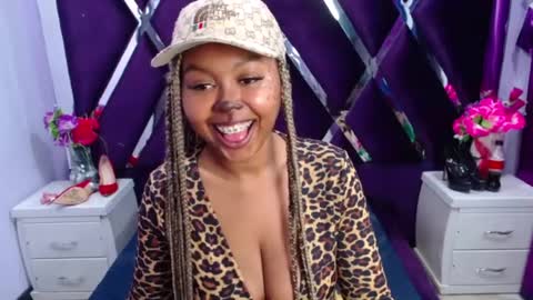 Snapshot of latinas_anales chatting on 01/13/25, 05:55 latinas_anales online show from 01/13/25, 05:55