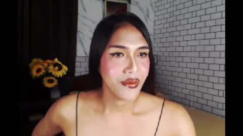 Snapshot of latinatshugecock chatting on 09/15/25, 05:13 Cha online show from 09/15/25, 05:13