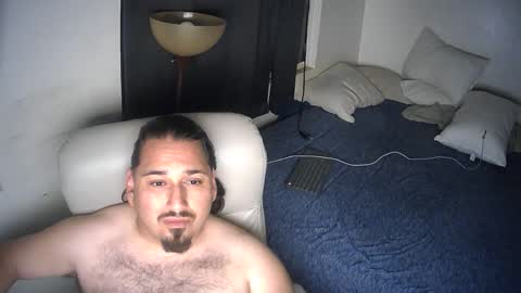 LatinoBB online show from 10/13/25, 04:34