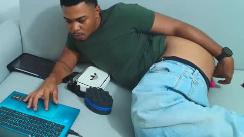 latinbbc_00 online show from 09/14/25, 06:12