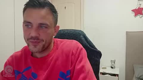 LatinBlueBoy online show from 11/19/25, 01:05