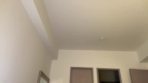 Hi -  online show from 10/30/25, 07:43