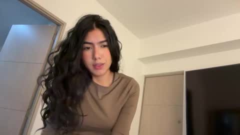 Hi -  online show from 12/01/25, 06:40