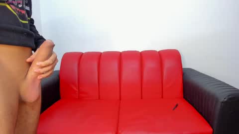Snapshot of latinhot_couple3 chatting on 04/04/26, 01:52 latinhot_couple3 online show from 04/04/26, 01:52
