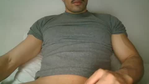 Snapshot of latinloveerx chatting on 11/15/25, 04:36 latinloveerx online show from 11/15/25, 04:36