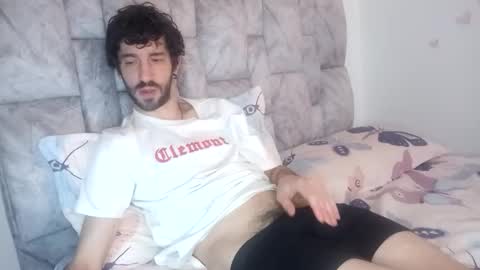 latinlustandfrenchkiss online show from 05/21/26, 02:13