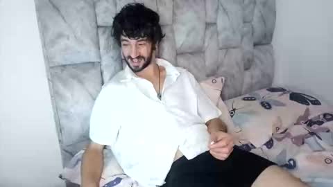 latinlustandfrenchkiss online show from 05/31/26, 09:05