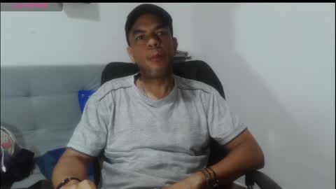 latinmartin254 online show from 04/19/26, 05:18