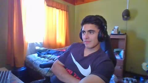 Snapshot of latinn_babe chatting on 01/31/25, 06:36 latinn_babe online show from 01/31/25, 06:36