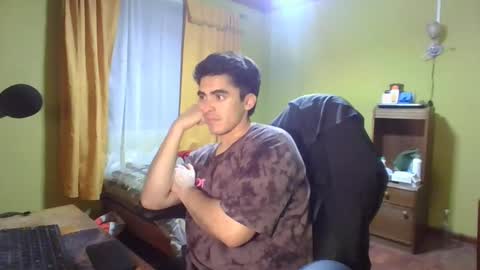 Snapshot of latinn_babe chatting on 02/11/25, 02:35 latinn_babe online show from 02/11/25, 02:35