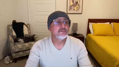 Snapshot of latinnous chatting on 11/04/25, 04:22 QS - INDEPENDENT MODEL online show from 11/04/25, 04:22