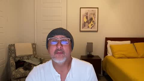 Snapshot of latinnous chatting on 11/09/25, 03:38 QS - INDEPENDENT MODEL online show from 11/09/25, 03:38