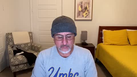 Snapshot of latinnous chatting on 11/12/25, 06:36 QS - INDEPENDENT MODEL online show from 11/12/25, 06:36