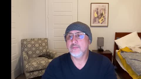 Snapshot of latinnous chatting on 12/01/25, 02:49 QS - INDEPENDENT MODEL online show from 12/01/25, 02:49