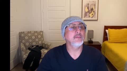 Snapshot of latinnous chatting on 12/02/25, 04:40 QS - INDEPENDENT MODEL online show from 12/02/25, 04:40