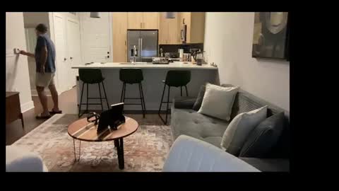 QS - INDEPENDENT MODEL online show from 08/09/26, 10:36