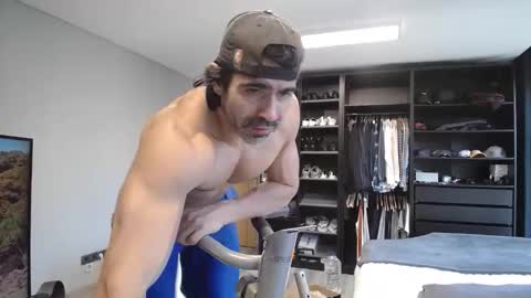 sam online show from 12/23/25, 09:51