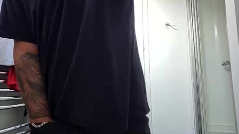 Snapshot of latino8484 chatting on 11/09/25, 09:07 latino8484 online show from 11/09/25, 09:07