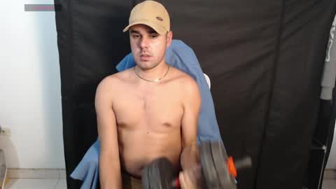 latino boy777 online show from 04/14/26, 09:43