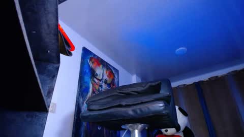 Snapshot of latino_hot_sexy_ chatting on 02/28/25, 02:42 valentina online show from 02/28/25, 02:42