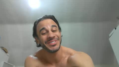 Snapshot of latino_rodri chatting on 05/15/26, 05:36 latino_rodri online show from 05/15/26, 05:36