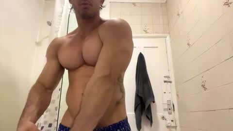 Snapshot of latino_rodri chatting on 05/28/26, 10:40 latino_rodri online show from 05/28/26, 10:40