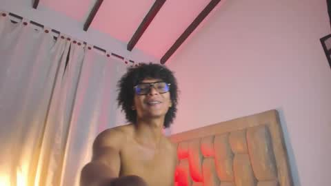 latinodark online show from 02/08/26, 03:43