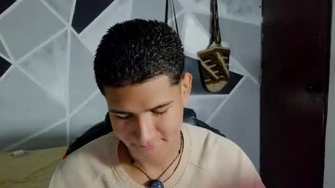 latinohotboy_ online show from 06/11/26, 12:25