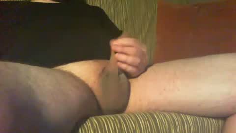 Snapshot of latinoloveboy chatting on 12/29/24, 07:06 Lucas online show from 12/29/24, 07:06