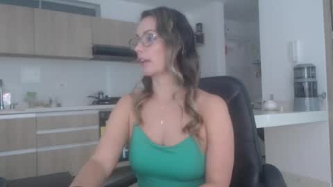 latinpaprika online show from 03/23/26, 02:10