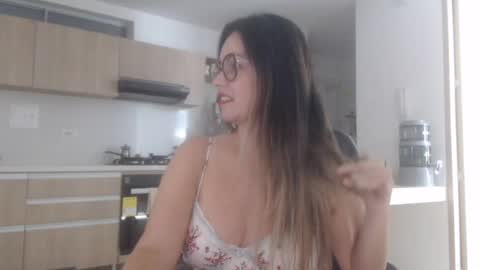 latinpaprika online show from 07/31/26, 06:51