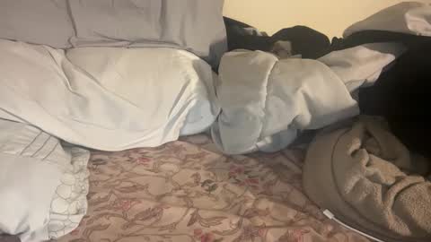 Snapshot of latinxxoo936 chatting on 01/04/25, 04:01 dxddyy online show from 01/04/25, 04:01