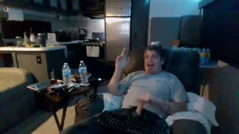 Snapshot of latniter742349 chatting on 01/06/25, 04:36 latniter online show from 01/06/25, 04:36