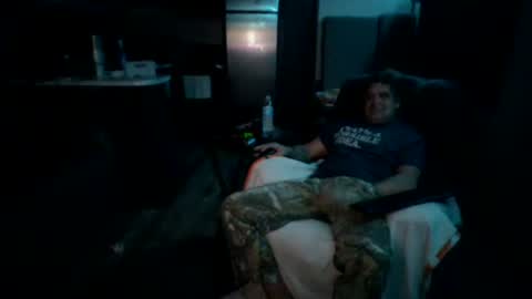 Snapshot of latniter742349 chatting on 01/10/25, 05:15 latniter online show from 01/10/25, 05:15