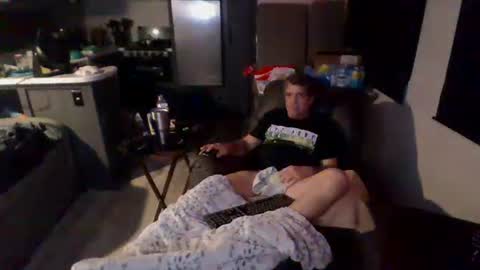 Snapshot of latniter742349 chatting on 01/28/25, 12:11 latniter online show from 01/28/25, 12:11