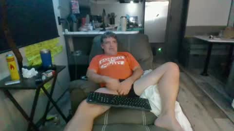 Snapshot of latniter742349 chatting on 10/08/25, 06:22 latniter online show from 10/08/25, 06:22