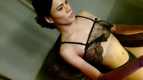 latrina_ online show from 03/21/26, 08:12