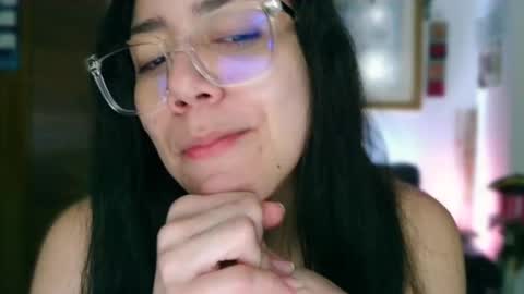 Snapshot of laujgray chatting on 06/05/26, 04:08 laujgray online show from 06/05/26, 04:08
