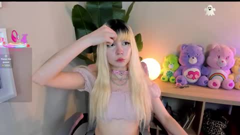 Snapshot of laukyubey1 chatting on 11/22/25, 06:18 laukyubey1 online show from 11/22/25, 06:18