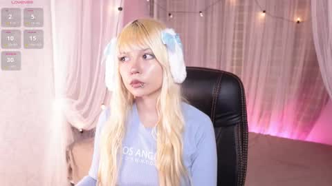 laukyubey1 online show from 01/13/26, 08:36