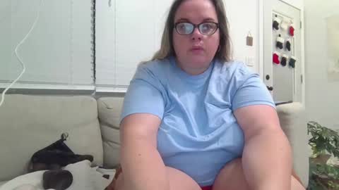 Snapshot of laulauma chatting on 12/29/24, 11:40 LauLauMa online show from 12/29/24, 11:40