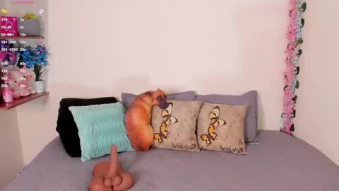 laura1__ online show from 02/19/26, 11:12