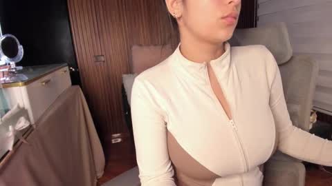 laura cruz online show from 03/17/26, 04:17