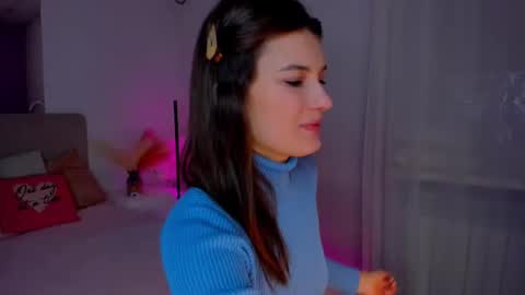 Snapshot of laura__leee chatting on 02/09/25, 06:22 Laura online show from 02/09/25, 06:22