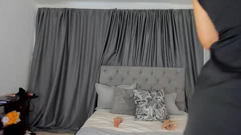   online show from 11/27/25, 12:51