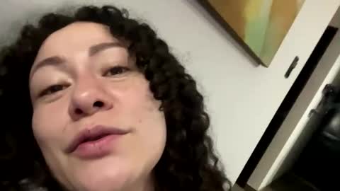 Snapshot of laura_anal_ chatting on 12/24/24, 01:59 Wen online show from 12/24/24, 01:59