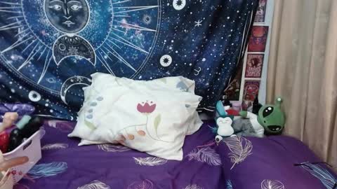 Snapshot of laura_anal_ chatting on 01/21/25, 10:08 Wen online show from 01/21/25, 10:08