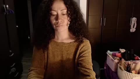 Snapshot of laura_anal_ chatting on 01/30/25, 05:19 Wen online show from 01/30/25, 05:19