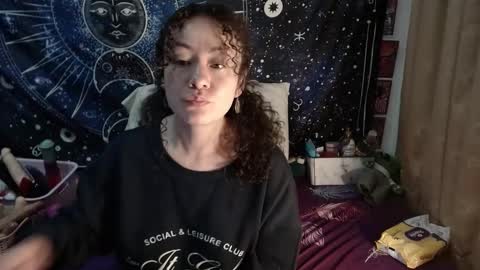 Snapshot of laura_anal_ chatting on 02/04/25, 03:11 Wen online show from 02/04/25, 03:11